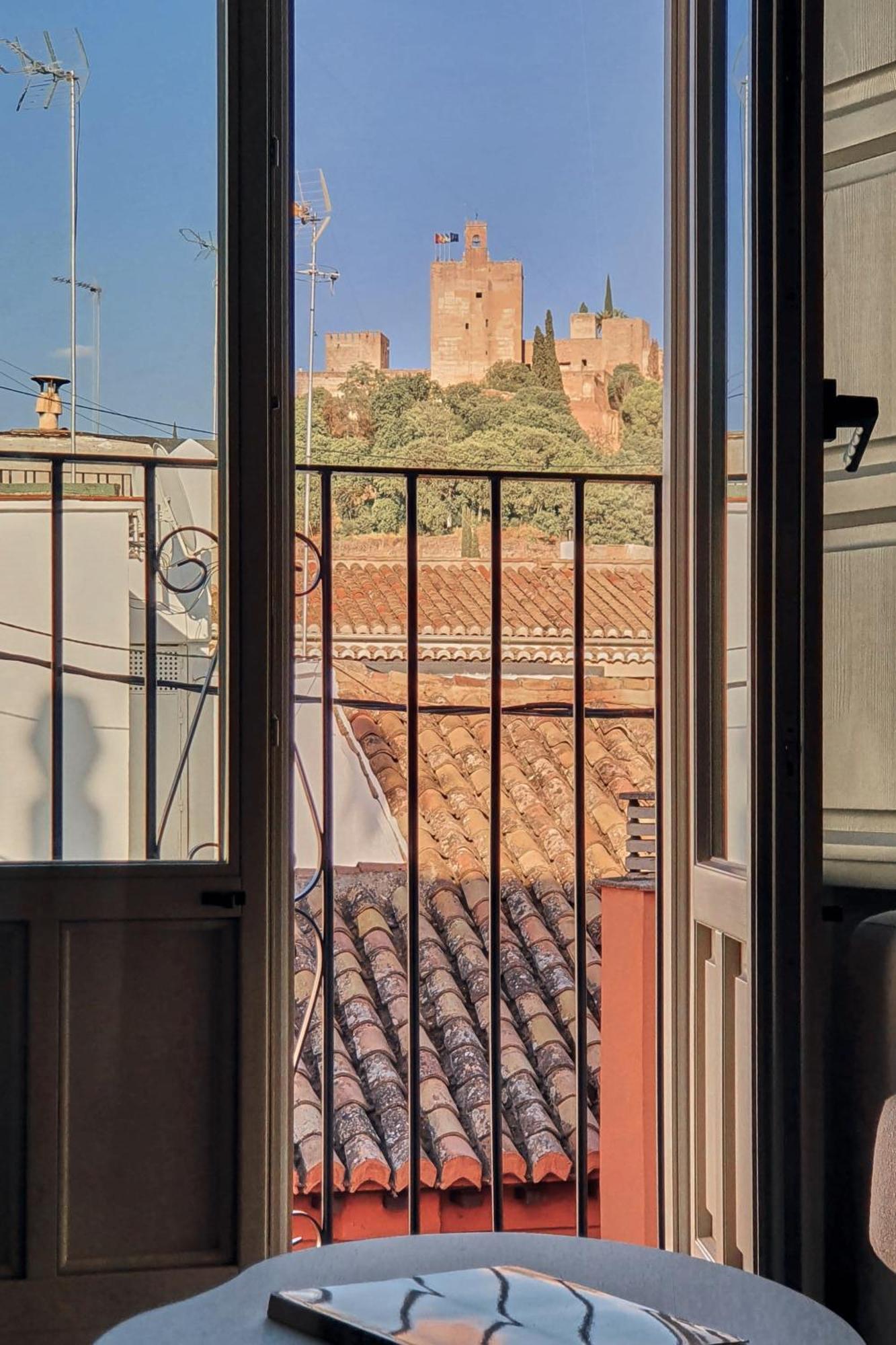 Апартаменты U-Sense Granada Gran Via Экстерьер фото